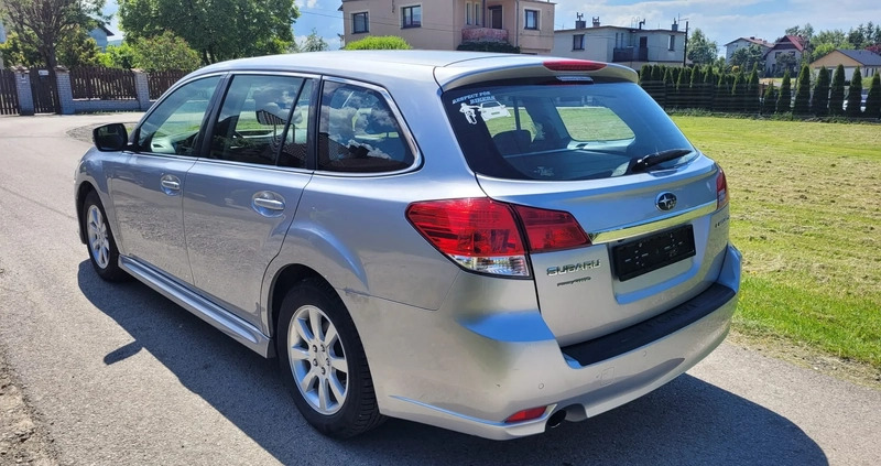 Subaru Legacy cena 24900 przebieg: 180000, rok produkcji 2012 z Zgierz małe 211